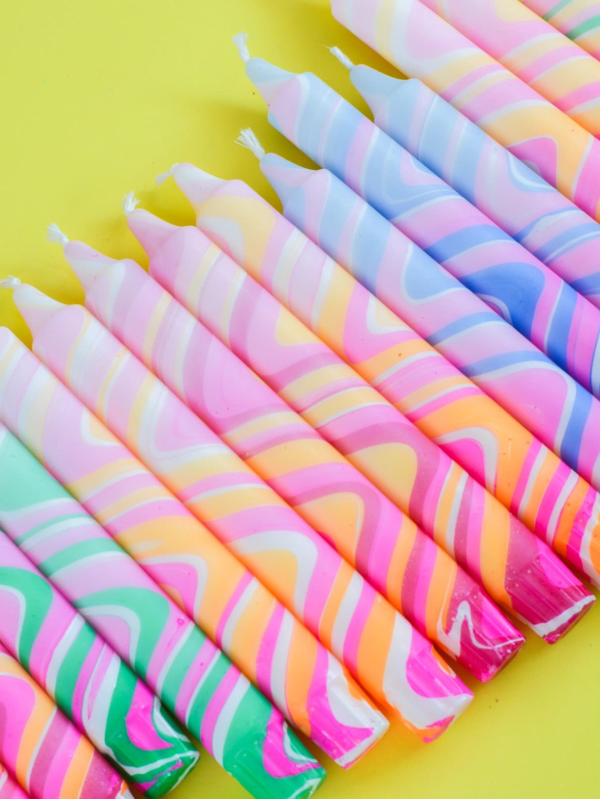 Kerze - Summer Marble Neon 1 Kerze
