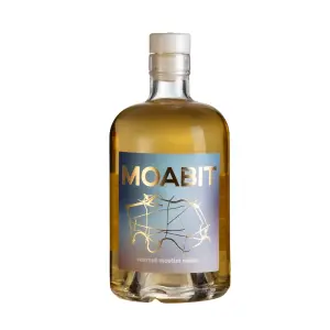 Premium Wermut MOATINI Weiß – Trocken & Aromatisch aus Moabit Entdecke den Premium Wermut MOATINI (500 ml) – handgemacht, vegan und mit einem Charakter, der so einzigartig ist wie sein Herkunftsort: Moabit in Berlin.