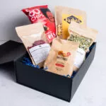Geschenkbox Snackbox 2022 - für unvergesslich knackige Momente