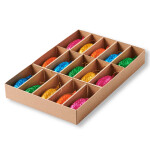 Sawade Christbaumschmuck Tannenzapfen 15 Stück Bringen Sie festlichen Glanz in Ihre Weihnachtszeit mit dem Sawade Christbaumschmuck-Set. Dieses Set besteht aus 15 edlen, handgefertigten Pralinen in wunderschön schillernder Folie in verschiedenen Farben – perfekt zum Dekorieren Ihres Weihnachtsbaums oder als süße Überraschung für Ihre Gäste.