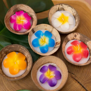 Blumenkerze in Kokosnussschale